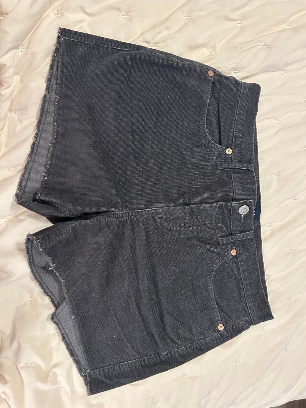 Women's GAP Black corduroy Cutoff Shorts size 8 LIKE NEW